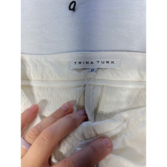 Trina Turk Women's Aubrey Textured Cropped Pants Size 0 White - Picture 5 of 7